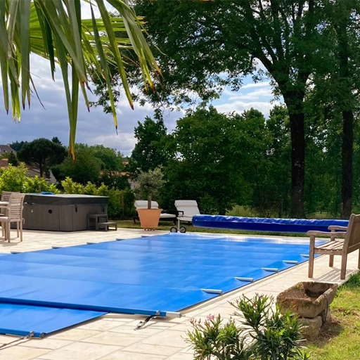 Security cover for outdoor fibreglass pool