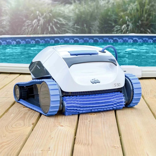 Outdoor fibreglass pool salt chlorinators