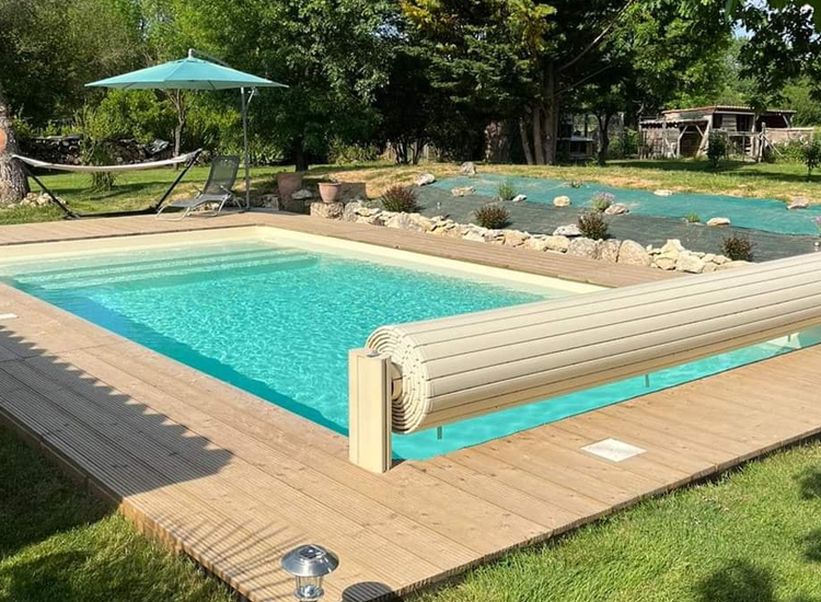 TIWI Fibreglass Outdoor Pool
