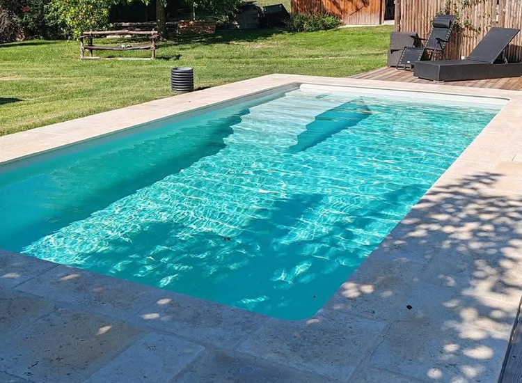 SANTOS Fibreglass Outdoor Pool