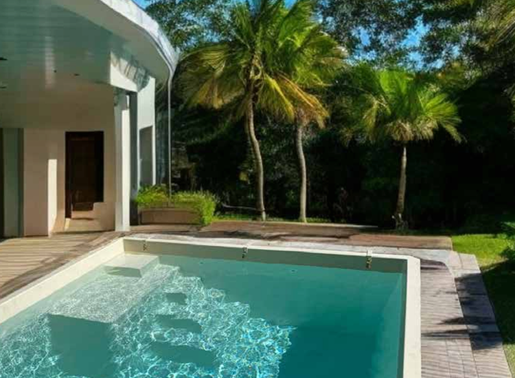 SUBIC Fibreglass Outdoor Pool